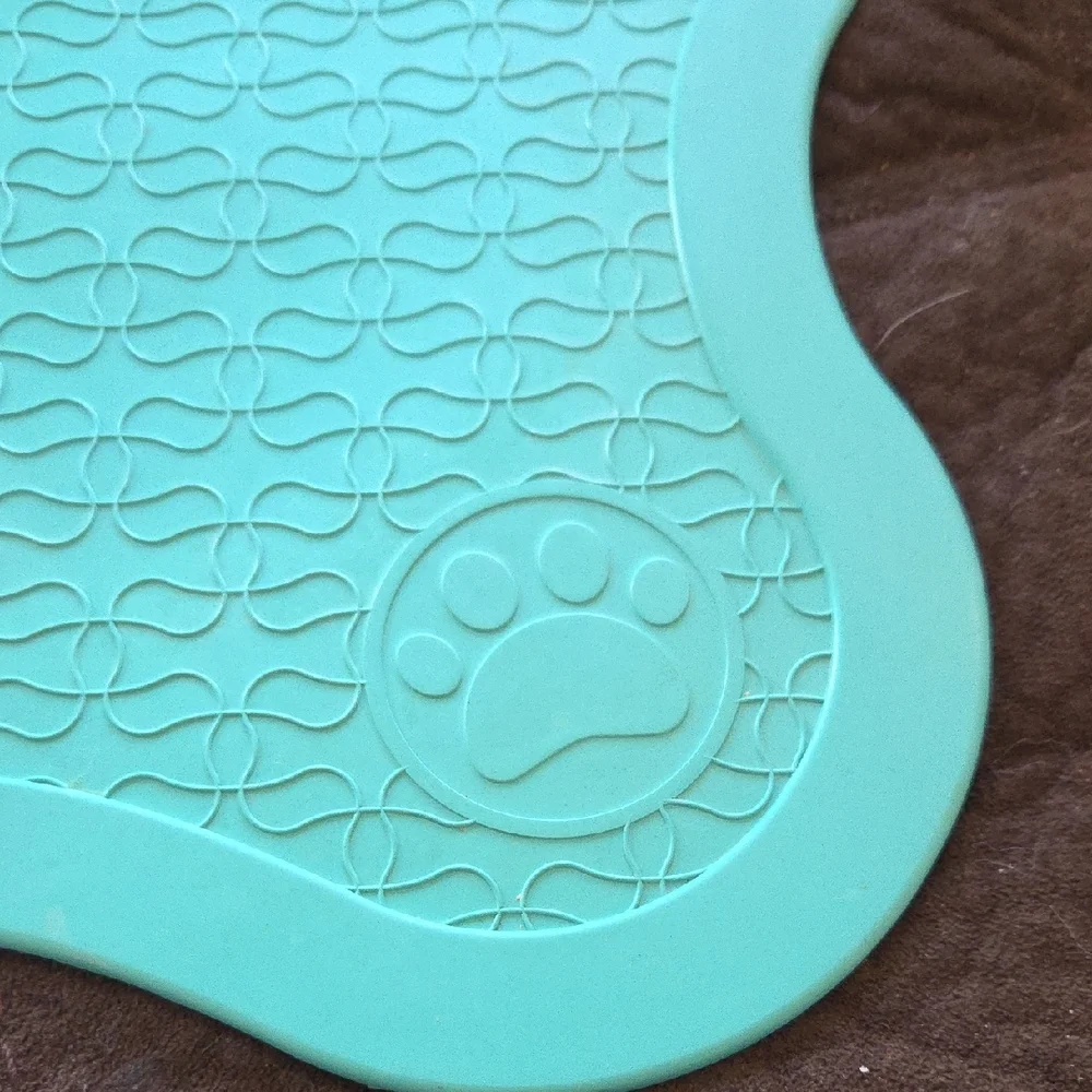 Turquoise Dog Feeding Mat